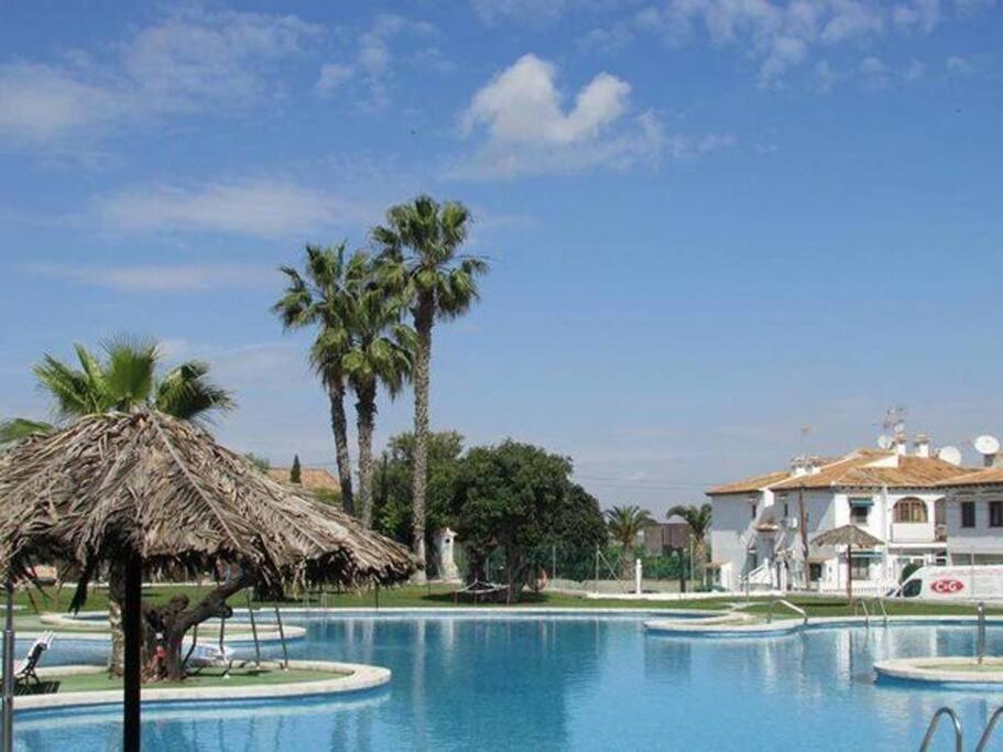 Bungalow En Los Balcones Planta Baja Manzana 5 Numero 18 Αλικάντε Εξωτερικό φωτογραφία